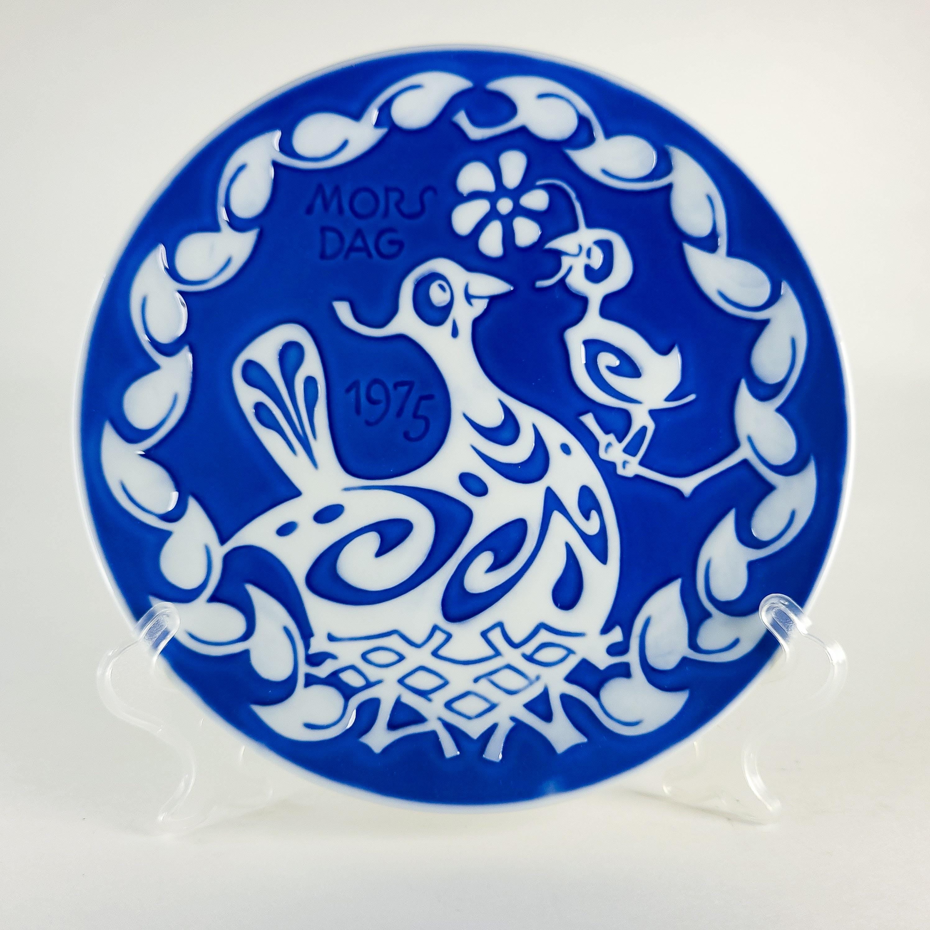 1975 Royal Copenhagen Mother’s Day Plate