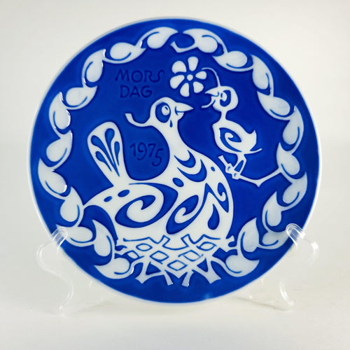 1975 Royal Copenhagen Mother’s Day Plate