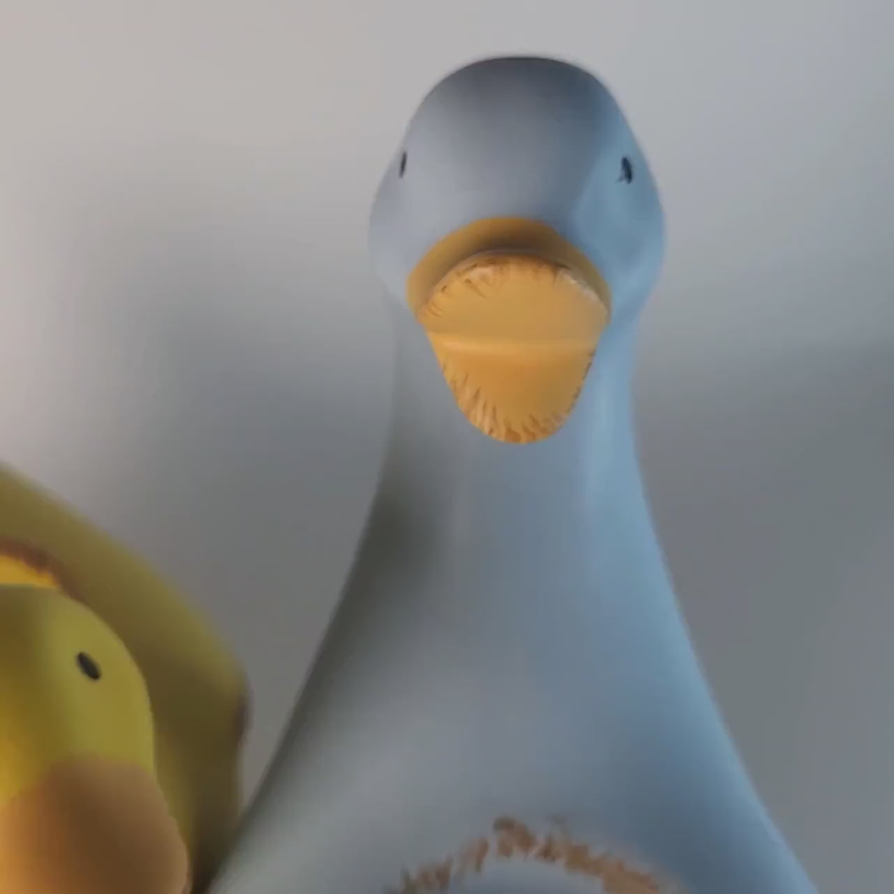 Set of 2 Duck Shaped Candleholders, candles included, Vintage PartyLite Tealight Holders