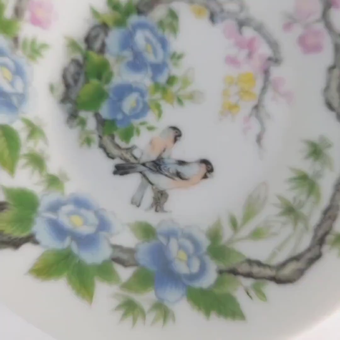 Vintage Japanese Porcelain Bowl: Birds and Floral Scene