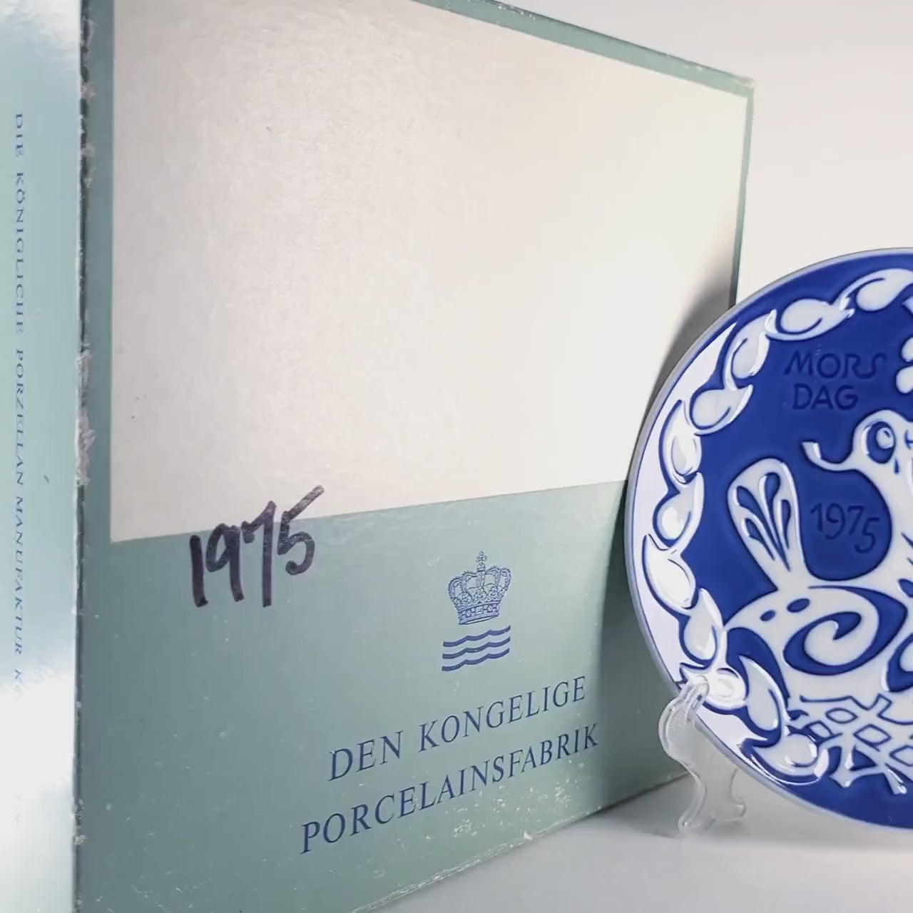 1975 Royal Copenhagen Mother’s Day Plate